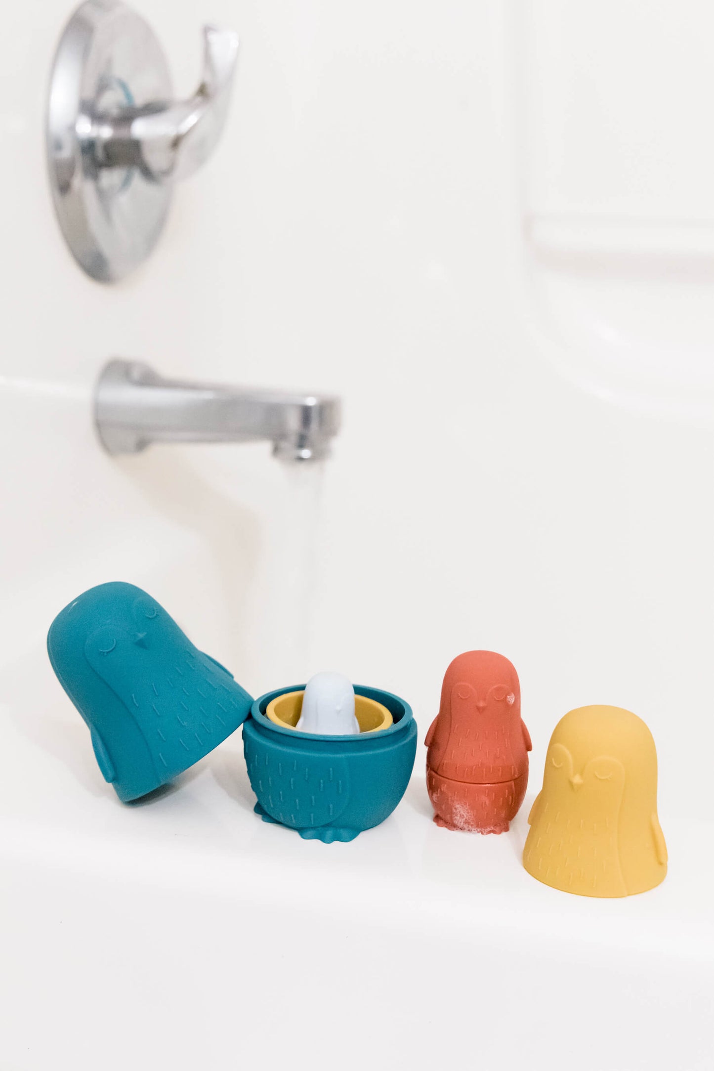 Nesting Penguins Set